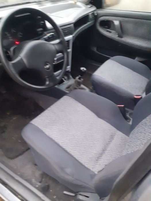 De vânzare Cielo,an 2002