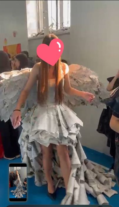 Костюм из газеты