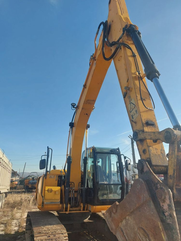 Excavator JCB 14T