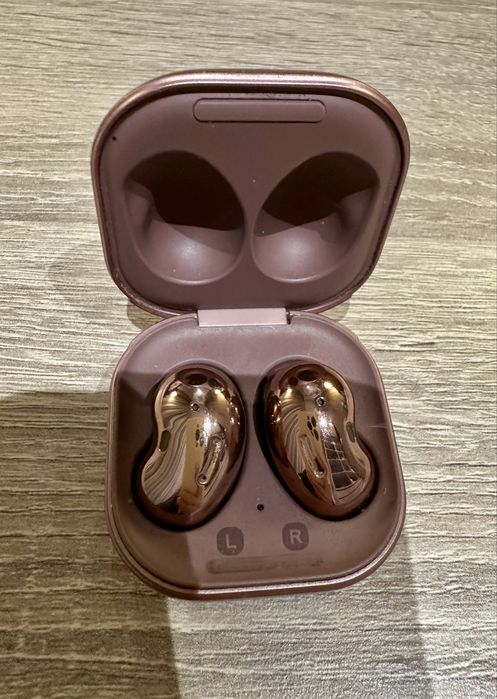 Наушники Samsung Galaxy buds live