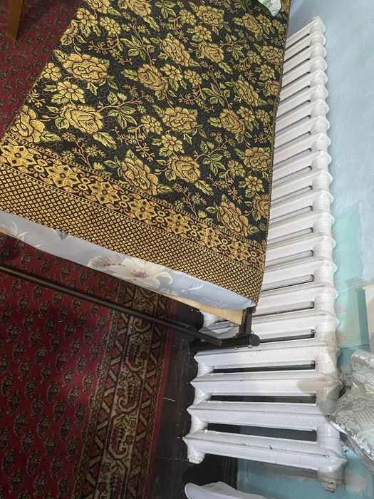 Продам батарею чугунную