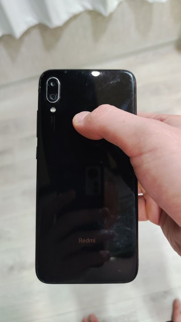 Xiaomi Redmi Note 7 (4/64) в отличном состоянии