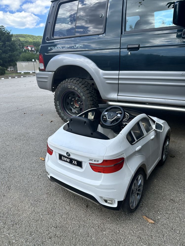Детска акумулаторна кола BMW X6