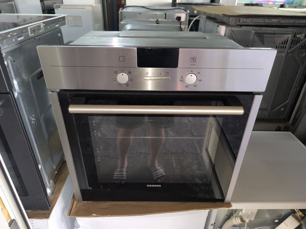 Фурна Miele H2267B - 76 литра.