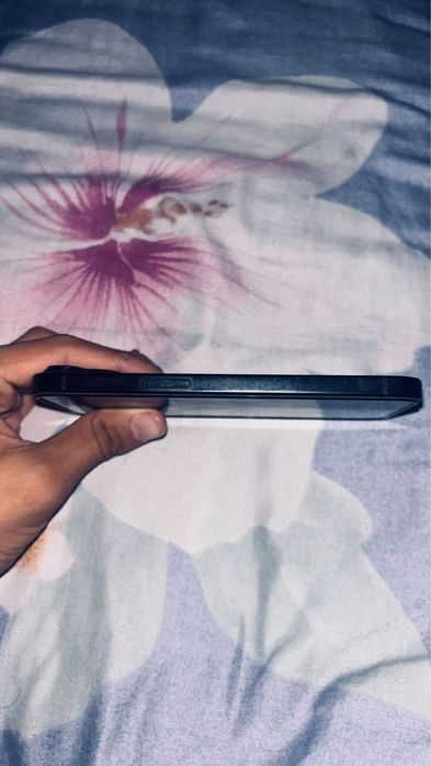 Айфон 15 с гарантиям