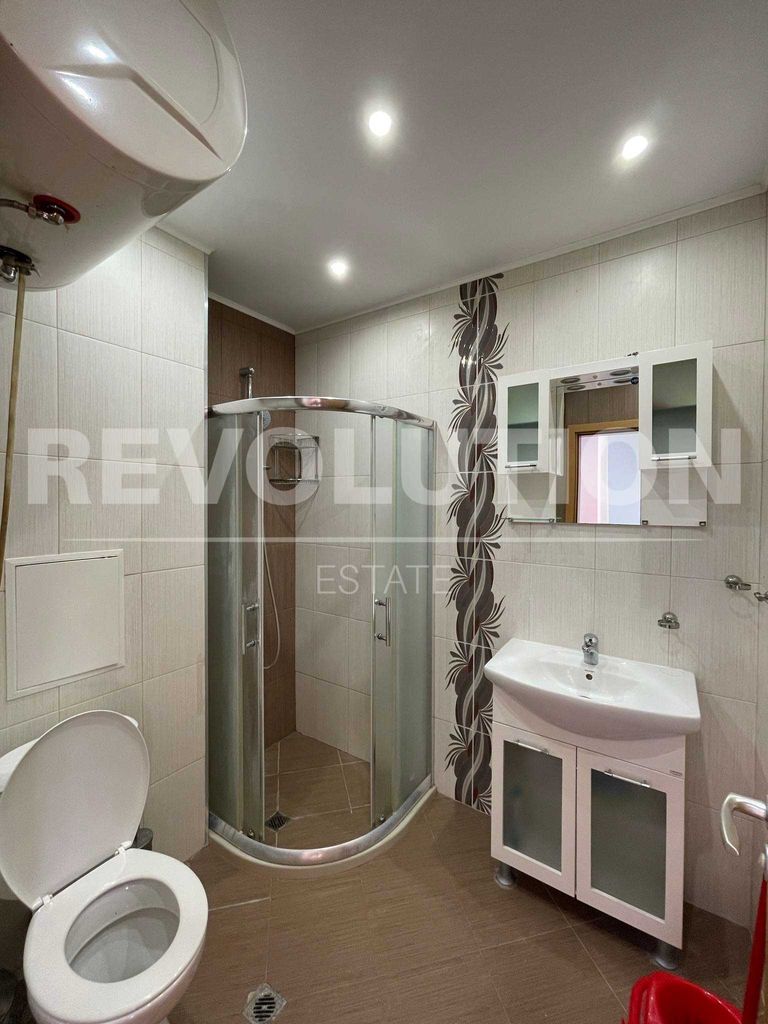 Дава се под наем Двустаен апартамент в Пловдив, Кършияка - 85 кв.м за 375 € - Снимка #6