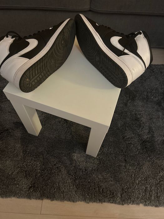 Air Jordan 1 Retro high OG black and white