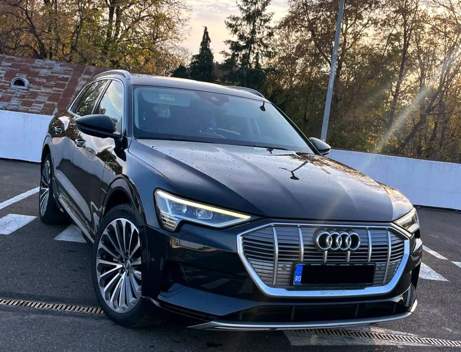 Audi e-tron AUDI e-tron 50quattro 313CP Distronic/Panoramic/TVA Deductibil