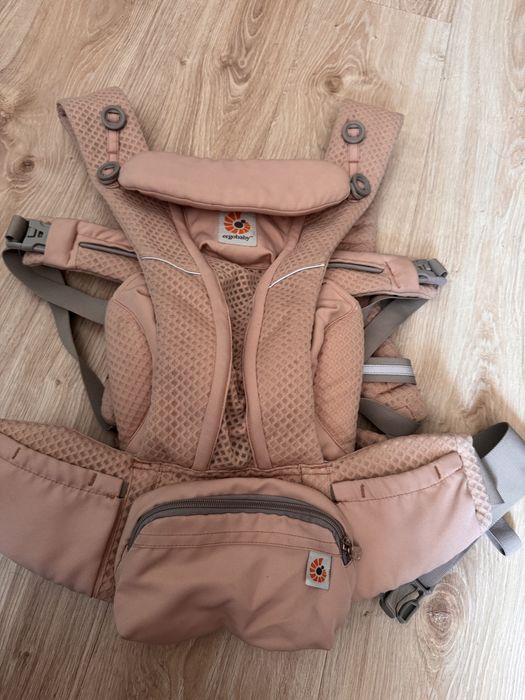 Продам Эргорюкзак Ergobaby omni breeze