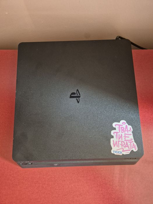 Playstation 4 slim