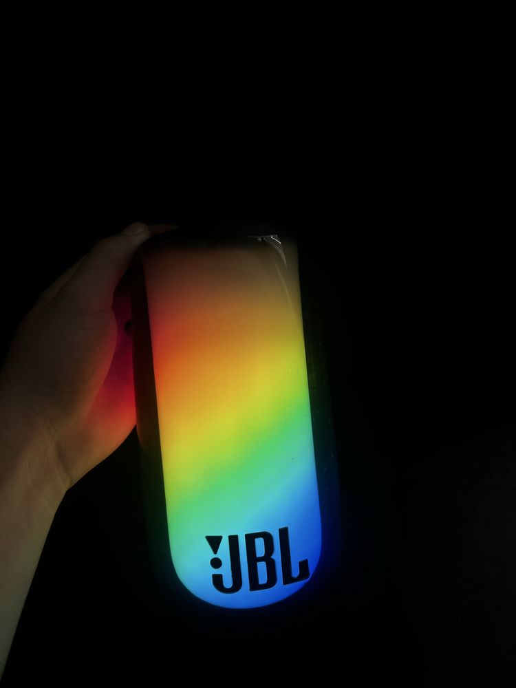 Продавам Jbl Pulse 5 в добро състояние!