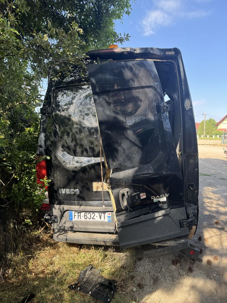 Iveco daily avariat (a fost rasturnat pe platforma)
