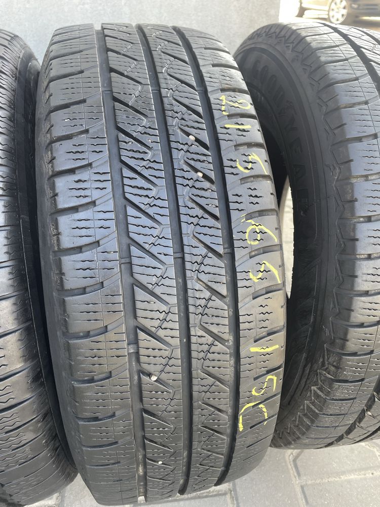 Cauciucuri 215/65R15C M+S, anvelope 215/65/15C