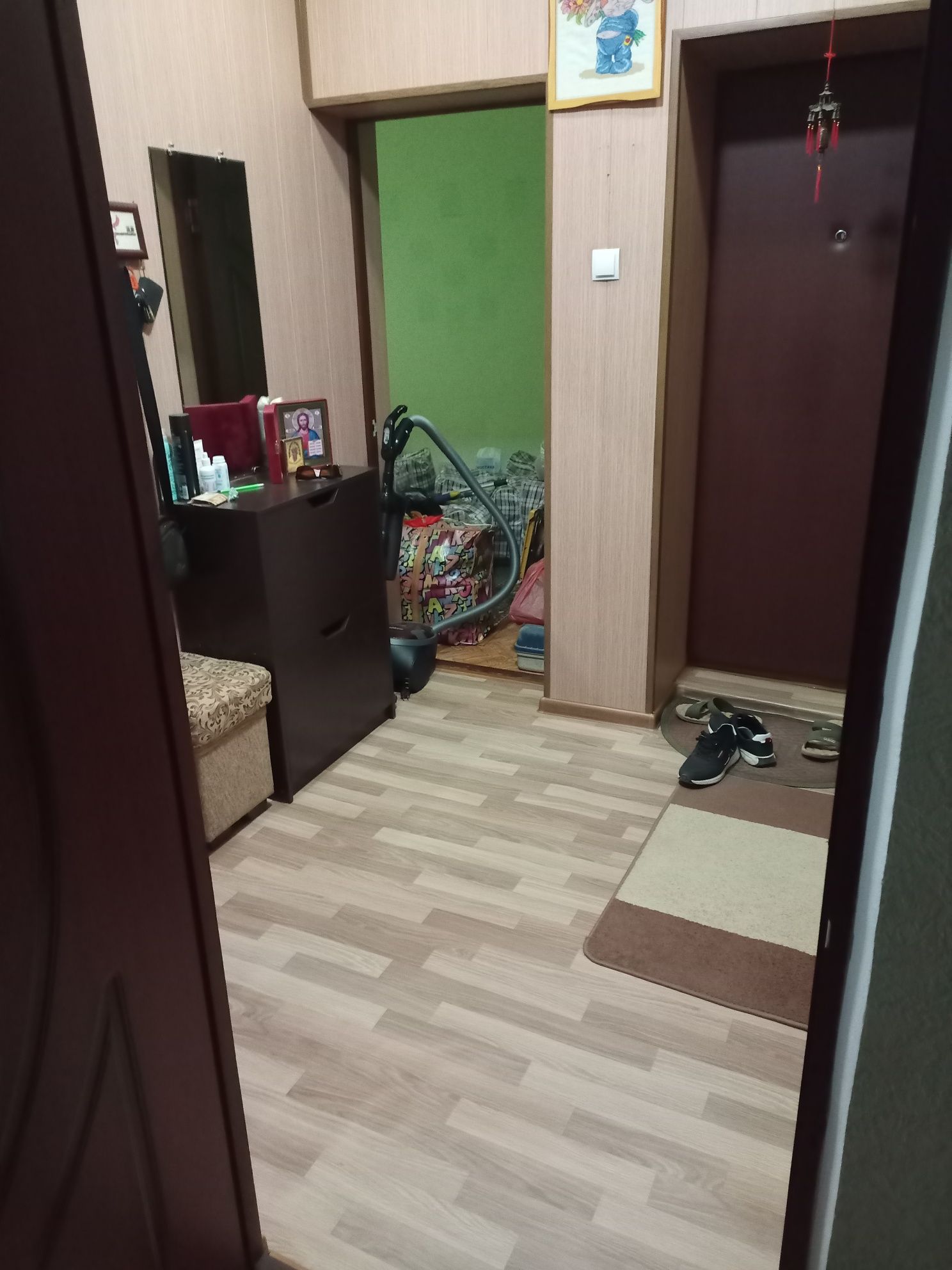 Срочно !!!Квартира в бектемирском районе