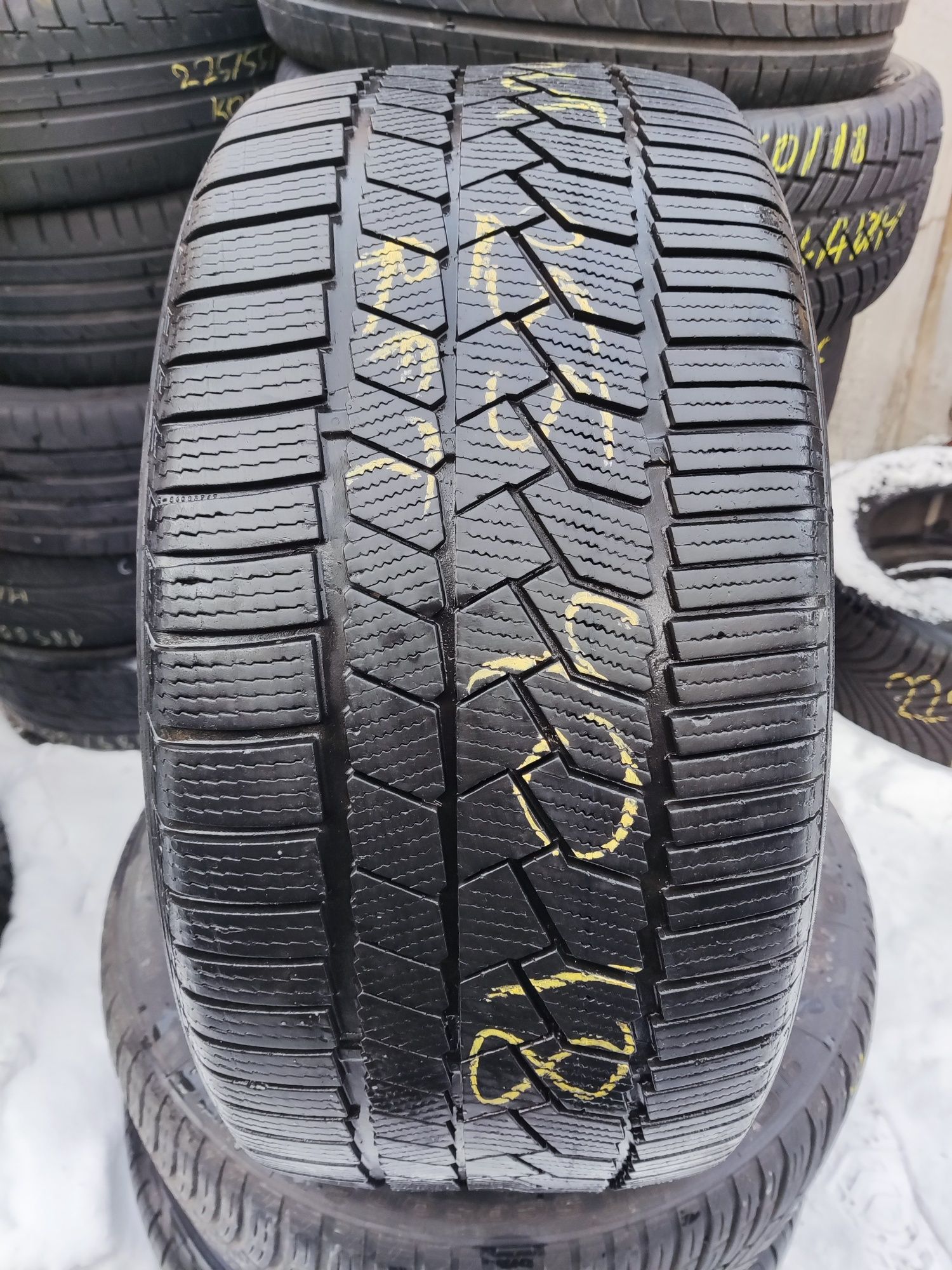 1бр. зима гума 255/40/18 Continental Winter Contact TS860, Runflat