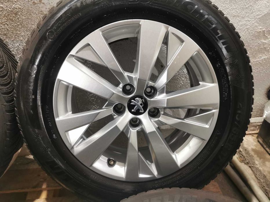 Jante Originale Peugeot 3008 / 5008 . R 17 cu anvelope de iarna