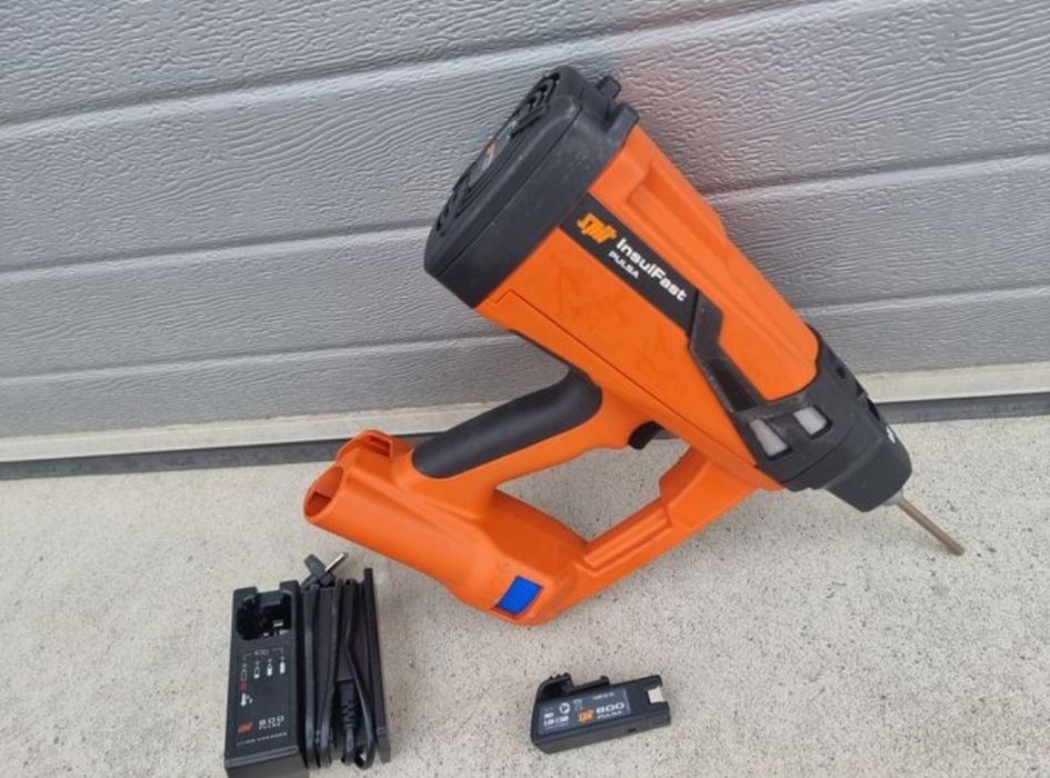 Pistol puscat PULSA 800 INSUFLAST 
Consumabile fixare izolatii
Consuma