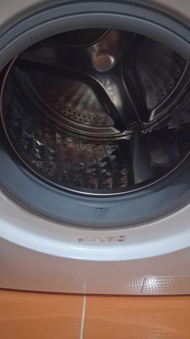 Mașină de Spălat Rufe ca Nouă Samsung