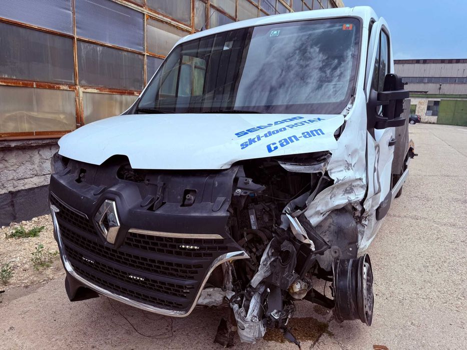 Renault Master platforma avariat