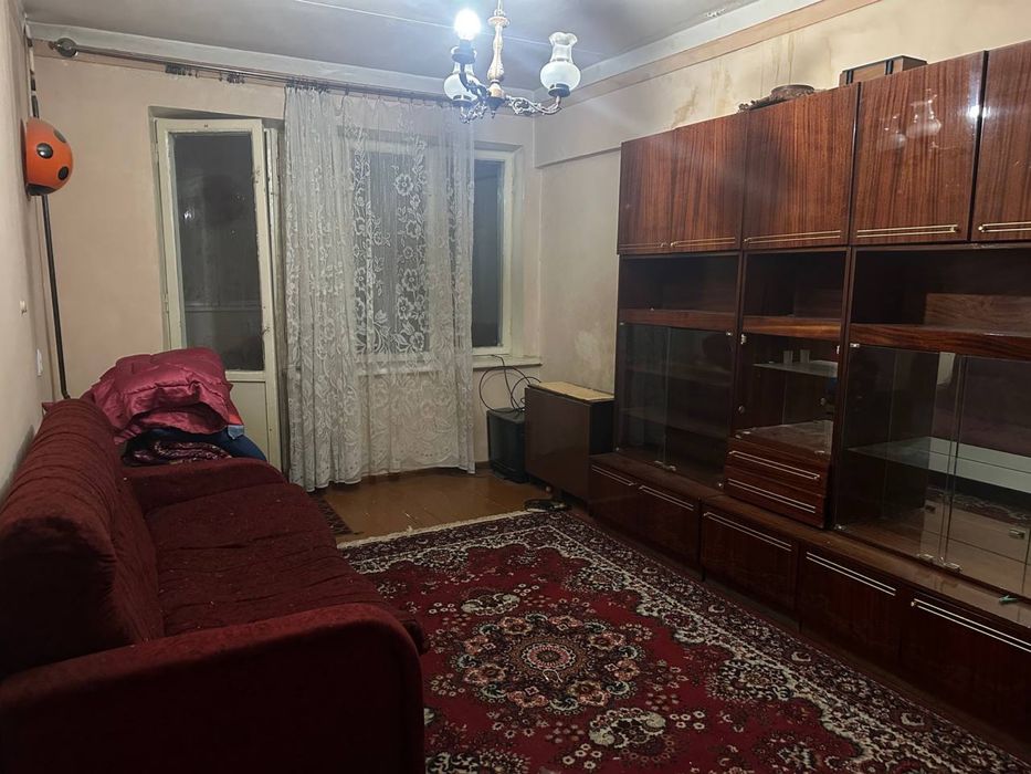 Севеный Алмазар.  Горит.  3 х комнатная 2 х 6