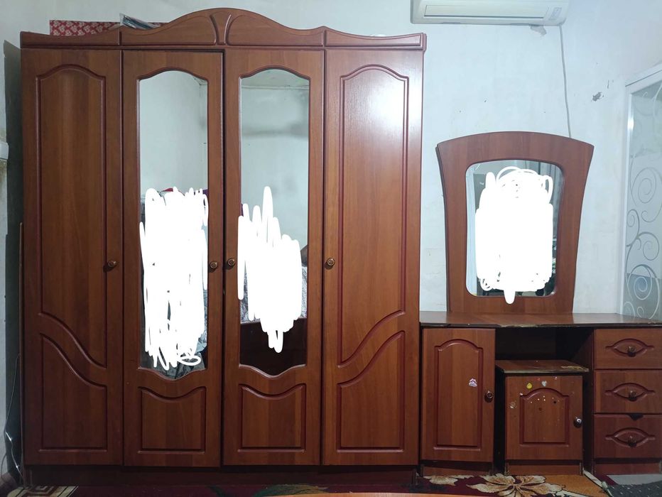 Спальный гарнитур