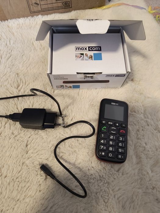 Telefon pentru seniori. Telefon cu butoane mari pt bătrâni, bunici