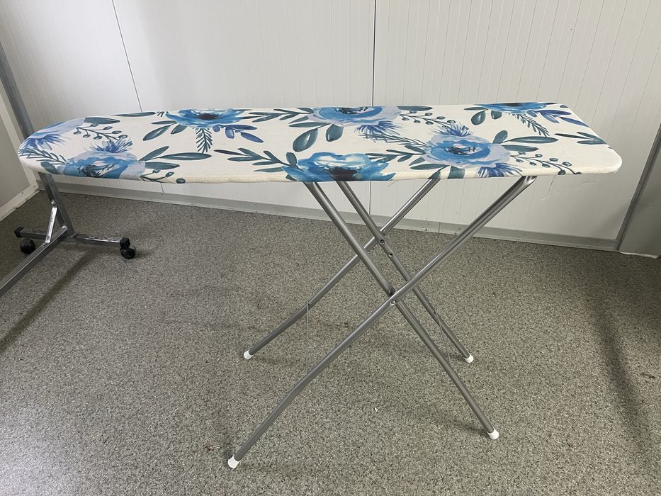 Masa de calcat pliabila