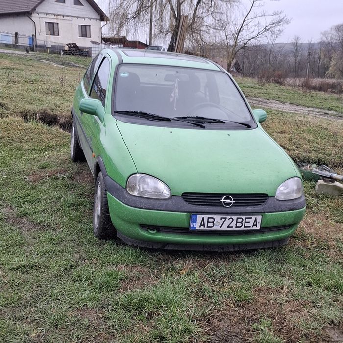 Se vinde opel corsa motor 1.4 benzina