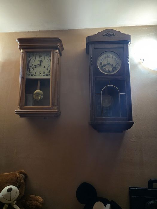 Avem. Ceasuri vechi de.vanzare.detali.la.nr.de.tel.