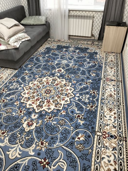 Ковер большой синий