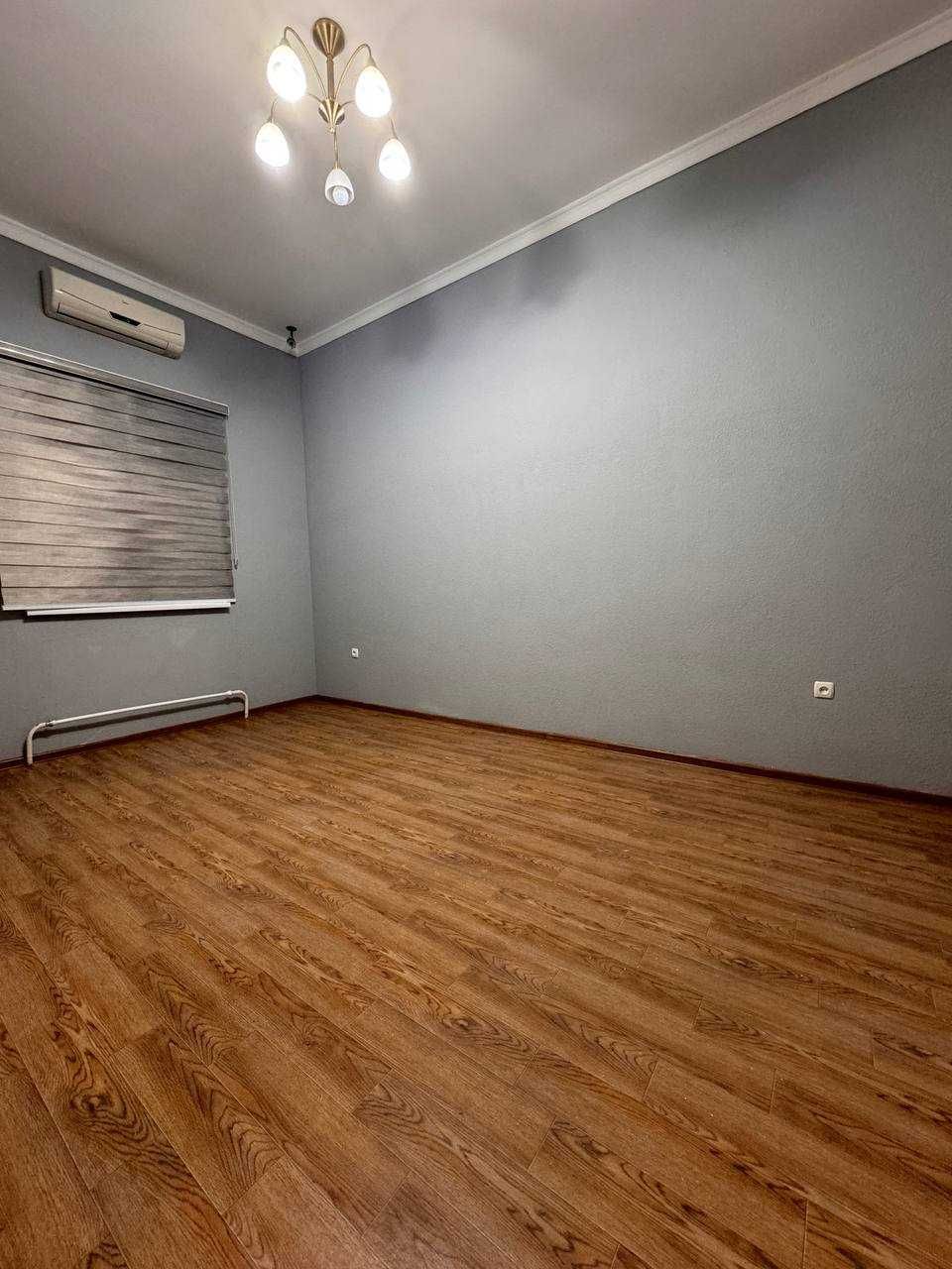Дом-офис Госпитальный за БЦ Сигма ул.Мироншох 8-комн 150 м² 2,07-сот