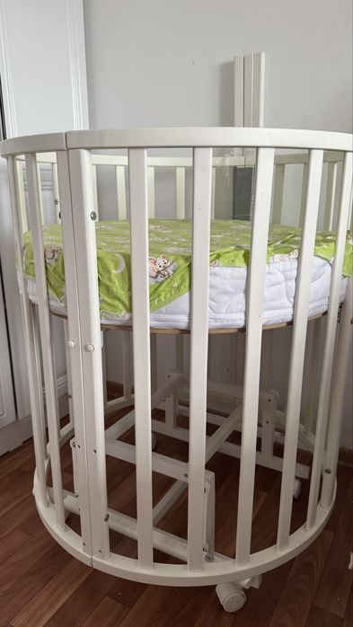 Продам кроватку для новорожденных