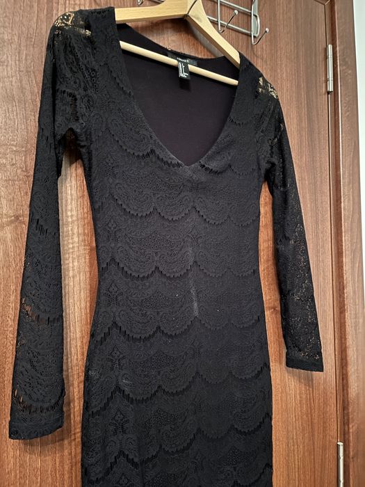 Черна дантелена рокля Forever 21