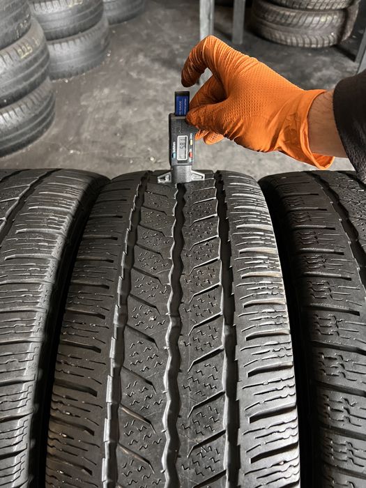 4 anvelope iarna 235/65/16 C , Continental !