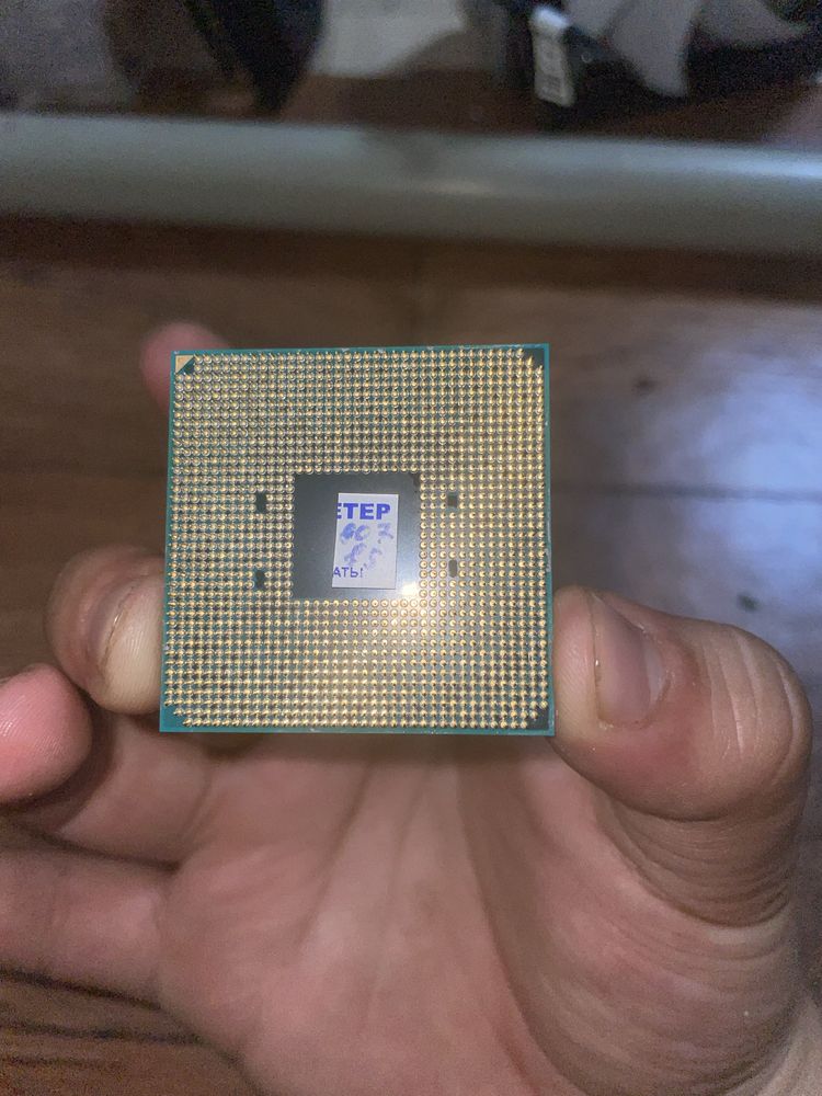 Продам процессор AMD Ryzen 5 2600 (6 ядер / 12 потоков)