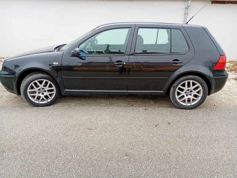 Продавам Фолксваген голф