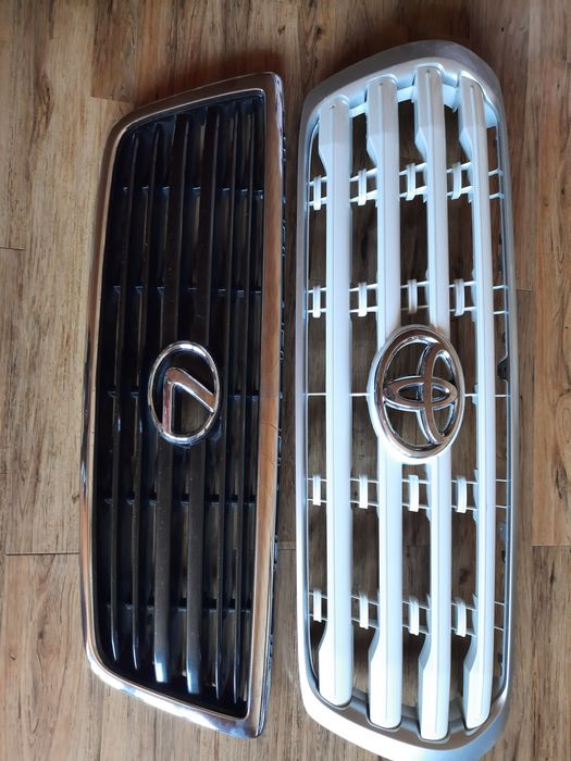 Продам решётку  радиатора на лексус 470 . Ленд крузер 200