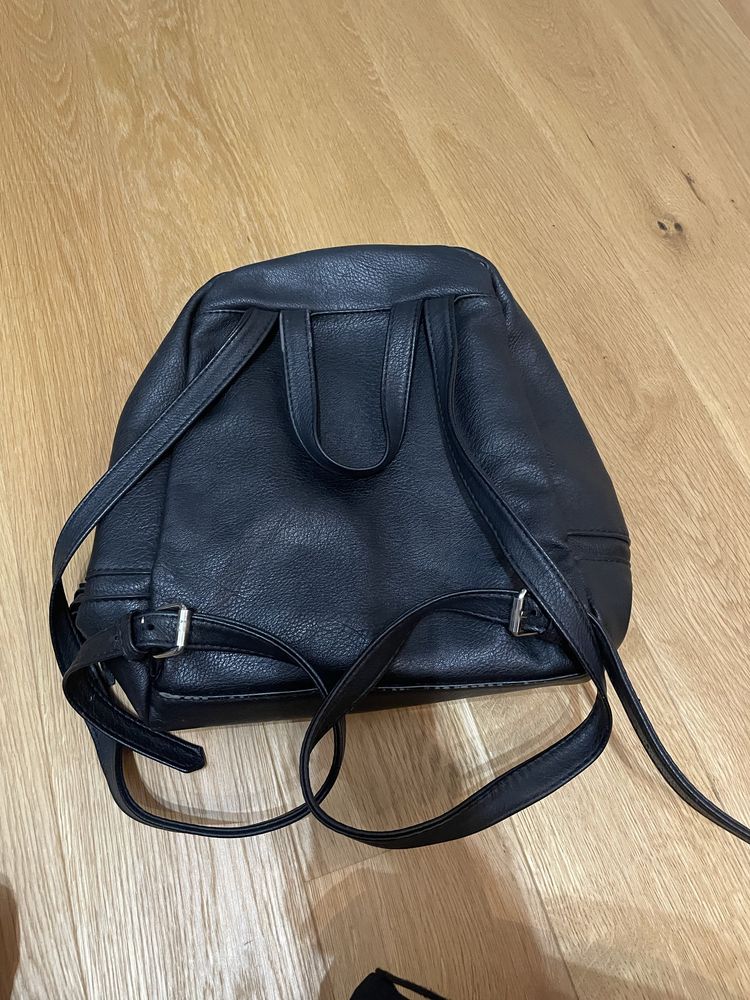 Rucsac Bershka negru