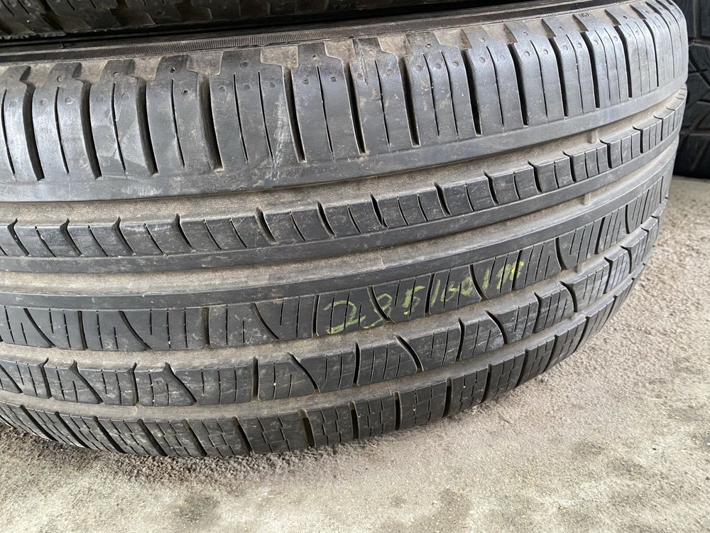 Три Штуки Шины 235/60/18 Pirelli.