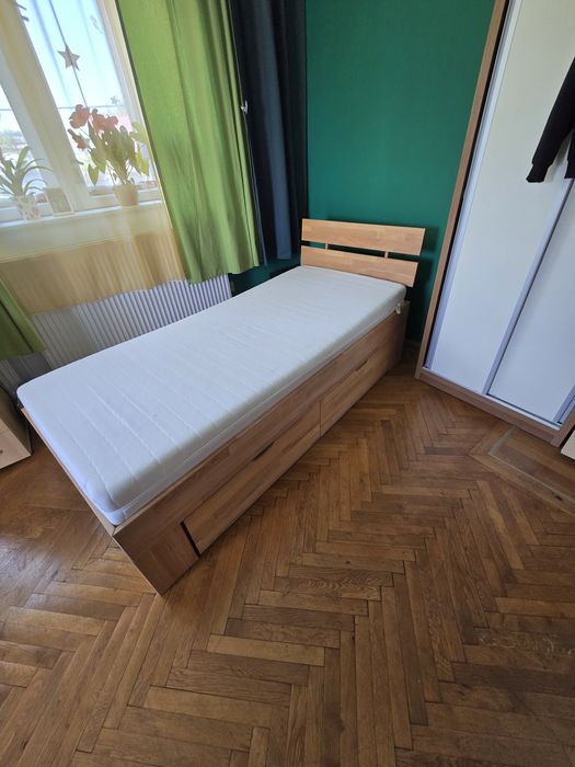 Pat o persoana  90×200