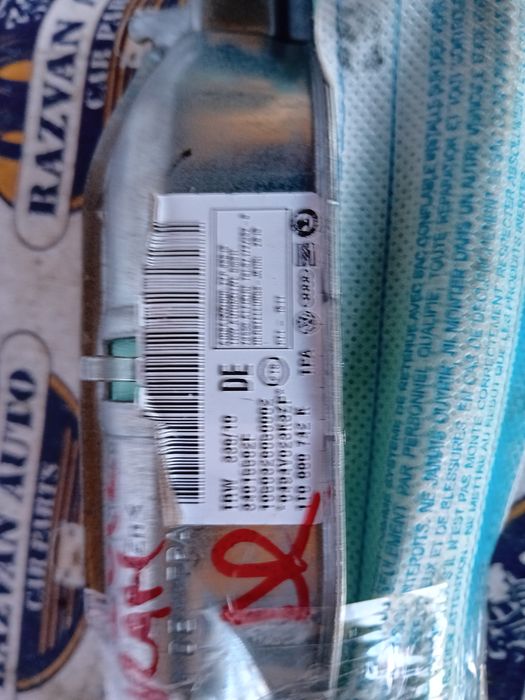 airbag cortina dreapta volkswagen touran 2012