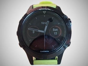 Часовник GARMIN Fenix 5 Sapphire