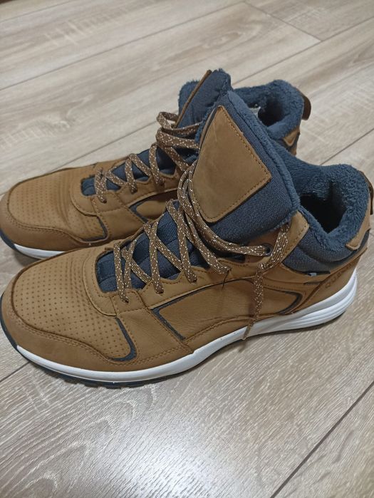 Ghete / Bocanci Decathlon, Quechua marime 42