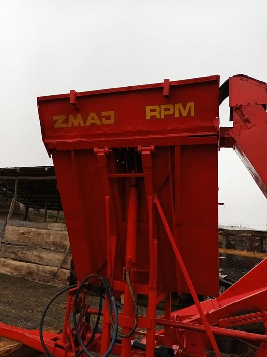 Vând culegătoare de porumb pe un rand