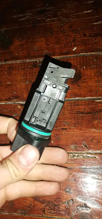 Дебитометър от пасат б6 2тди bkp