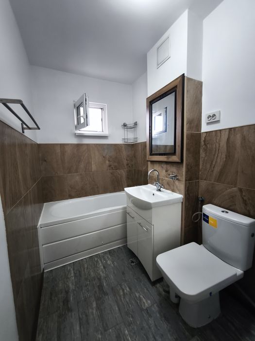 De inchiriat Apartament 4 camere, 2 bai, 2 balcoane pe Malul Timisului