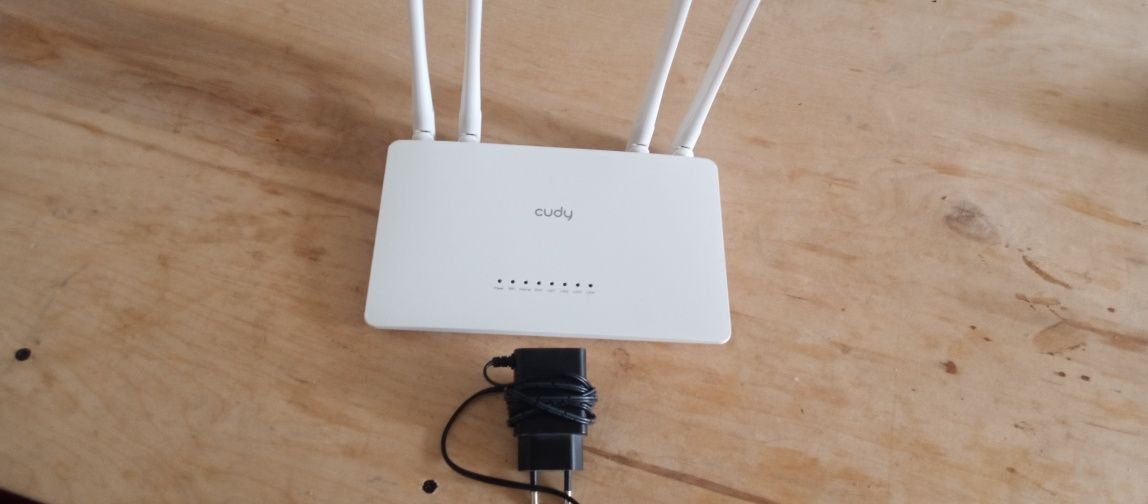 Продам wi-fi роутер