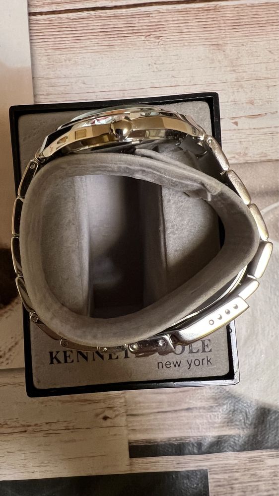 Ceas Kenneth Cole Reaction New York Unisex nou! Pret FIX!