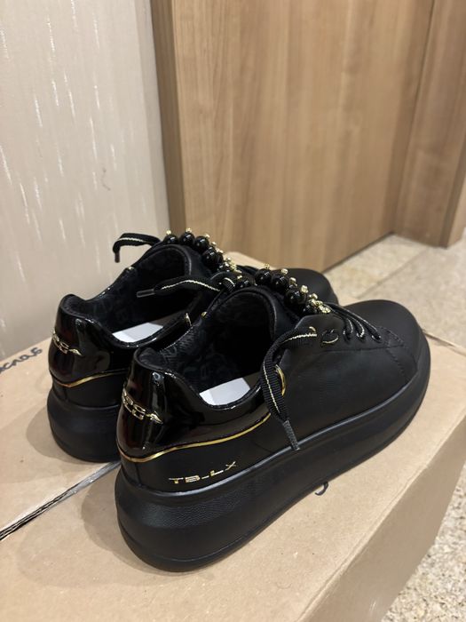 Обувки Tosca Blu Нови