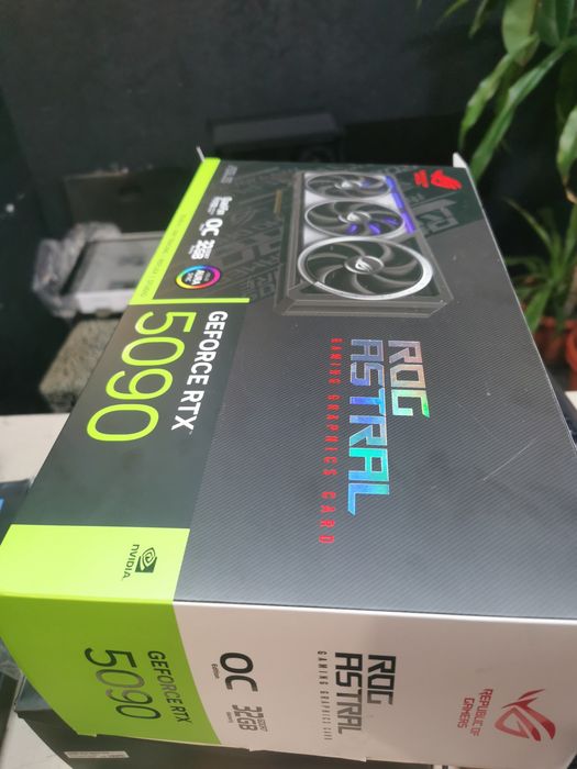 Rtx 5090 rog astral, sigilata